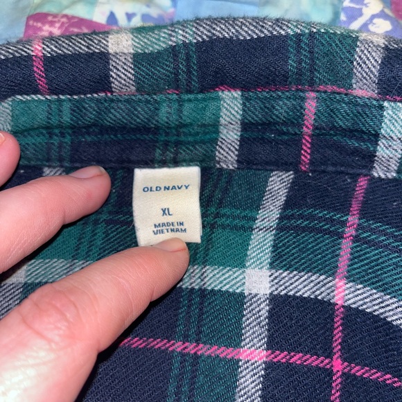 🚨🚨LAST CHANCE 🚨🚨 3 for $15 Plaid Button-Down Shirt - Picture 6 of 7